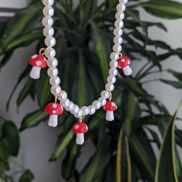 Mushrooms choker necklace pearl like necklace - Picture 2 of 4